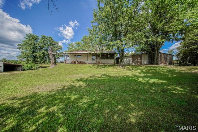 108 Seven Cedars Road, Steelville, MO 65565
