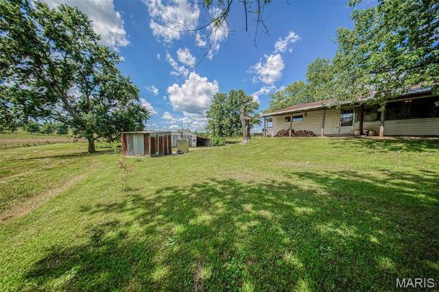 108 Seven Cedars Road, Steelville, MO 65565