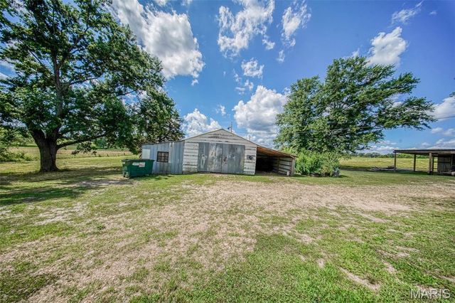 108 Seven Cedars Road, Steelville, MO 65565