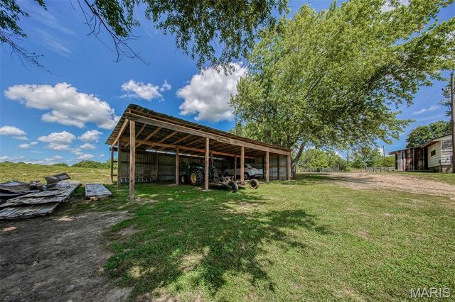 108 Seven Cedars Road, Steelville, MO 65565