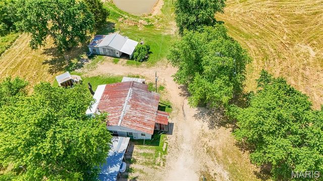 108 Seven Cedars Road, Steelville, MO 65565