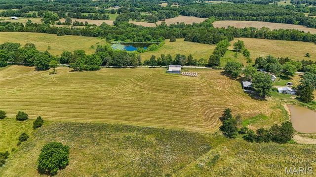 108 Seven Cedars Road, Steelville, MO 65565