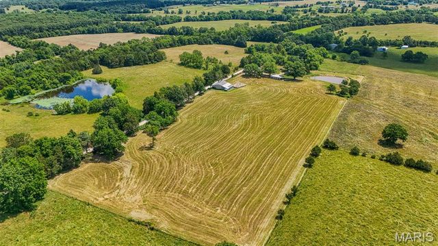 108 Seven Cedars Road, Steelville, MO 65565