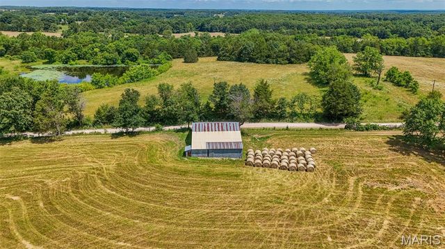 108 Seven Cedars Road, Steelville, MO 65565