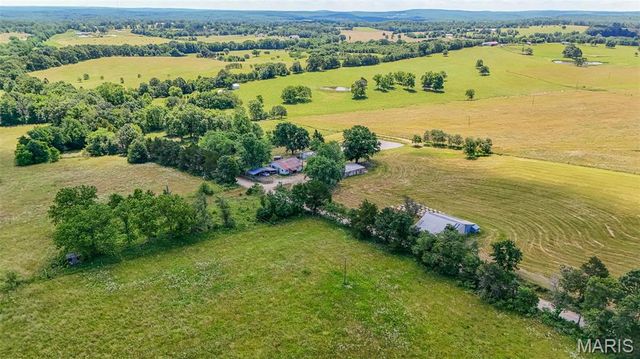 108 Seven Cedars Road, Steelville, MO 65565