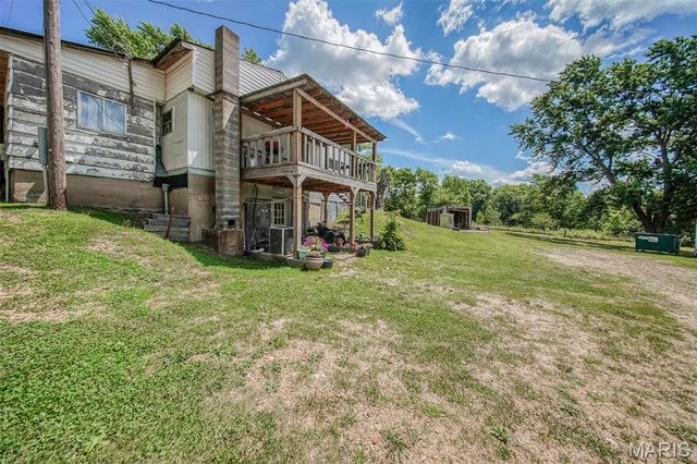 108 Seven Cedars Road, Steelville, MO 65565