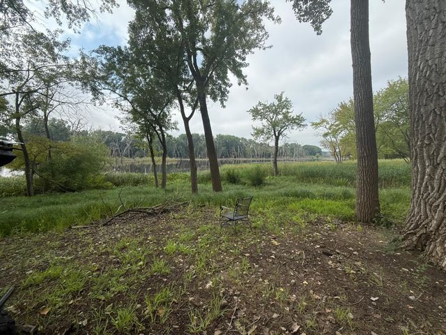 3325 Overlook Drive, Bloomington, MN 55431