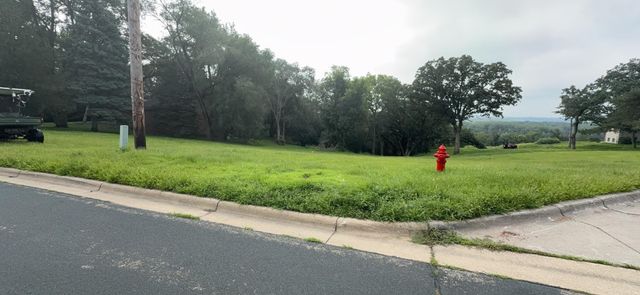 3325 Overlook Drive, Bloomington, MN 55431