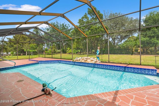 8192 Floral Drive, Weeki Wachee, FL 34607