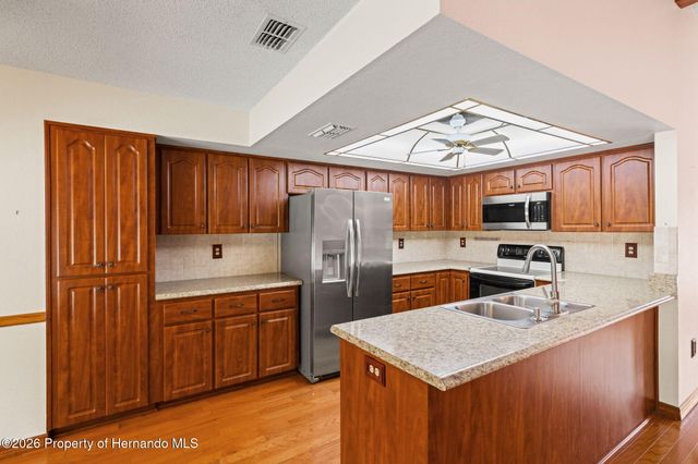 8192 Floral Drive, Weeki Wachee, FL 34607