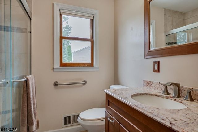 979 Wood Ave, Edison Twp., NJ 08820