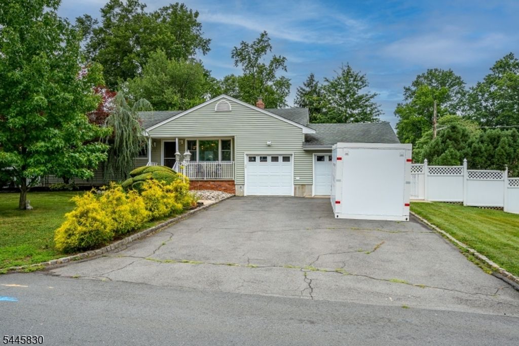 979 Wood Ave, Edison Twp., NJ 08820