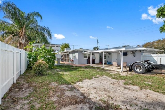 1215 S KEENE ROAD, Clearwater, FL 33756