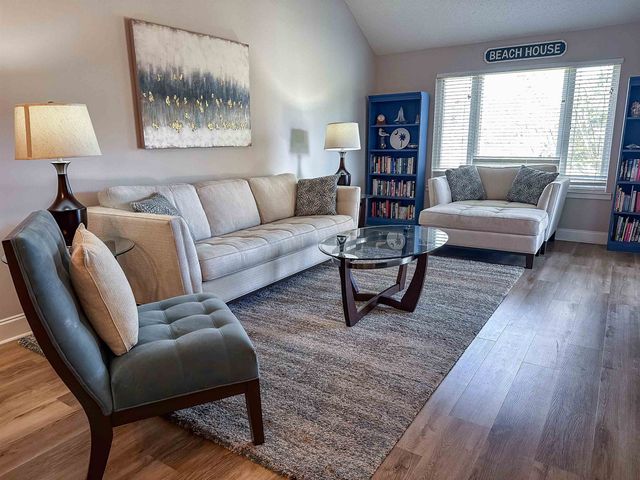 824 Castleford Cir Apt 7D, Myrtle Beach, SC 29572