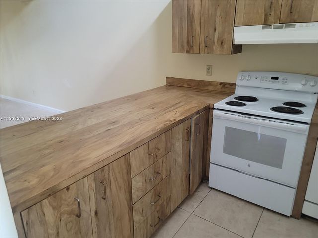 6948 SW 36th Ct 16-Z, Miramar, FL 33023