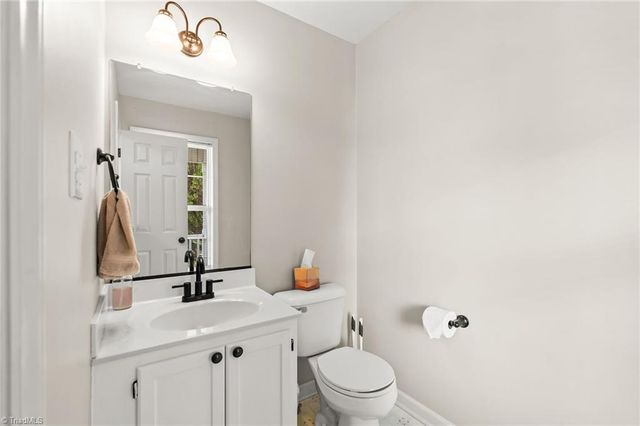 135 Valleyoak Court, Clemmons, NC 27012
