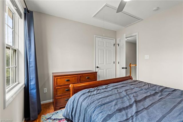 135 Valleyoak Court, Clemmons, NC 27012