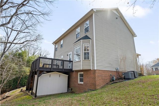 135 Valleyoak Court, Clemmons, NC 27012