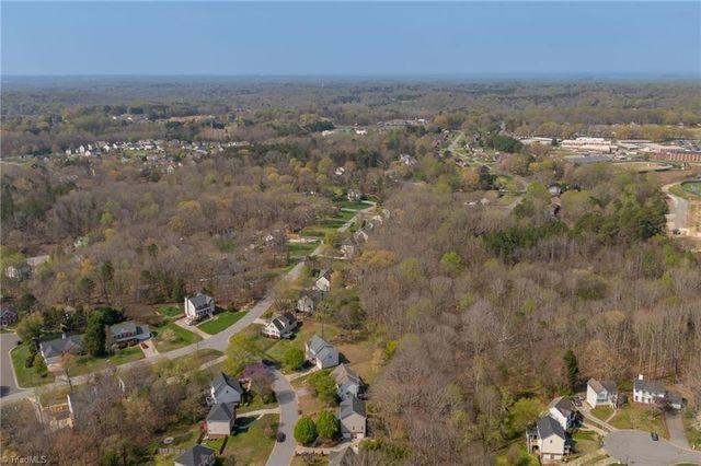 135 Valleyoak Court, Clemmons, NC 27012