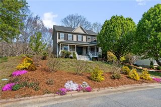 135 Valleyoak Court, Clemmons, NC 27012