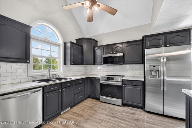 11764 Dorotha Drive, Eaton Rapids, MI 48827