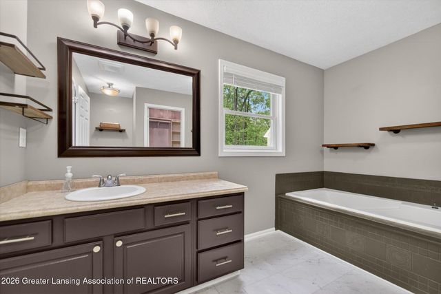 11764 Dorotha Drive, Eaton Rapids, MI 48827