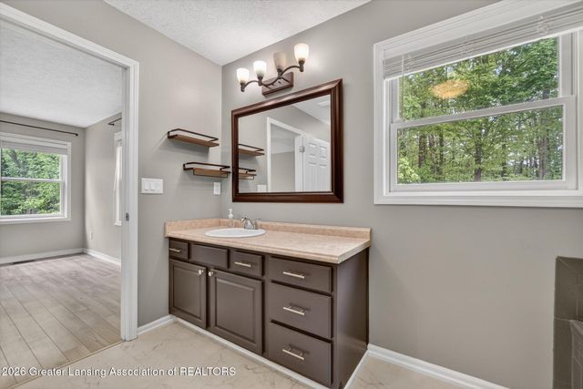 11764 Dorotha Drive, Eaton Rapids, MI 48827