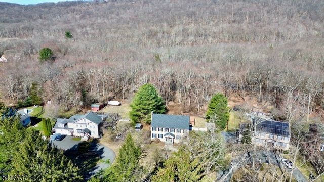 189 SCHOOLHOUSE ROAD, Jefferson Twp., NJ 07438