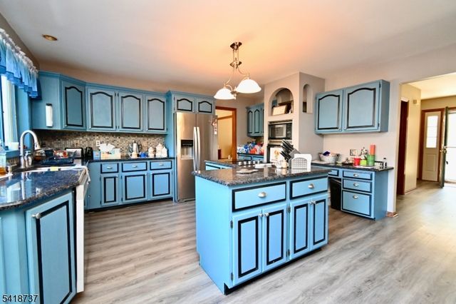 189 SCHOOLHOUSE ROAD, Jefferson Twp., NJ 07438