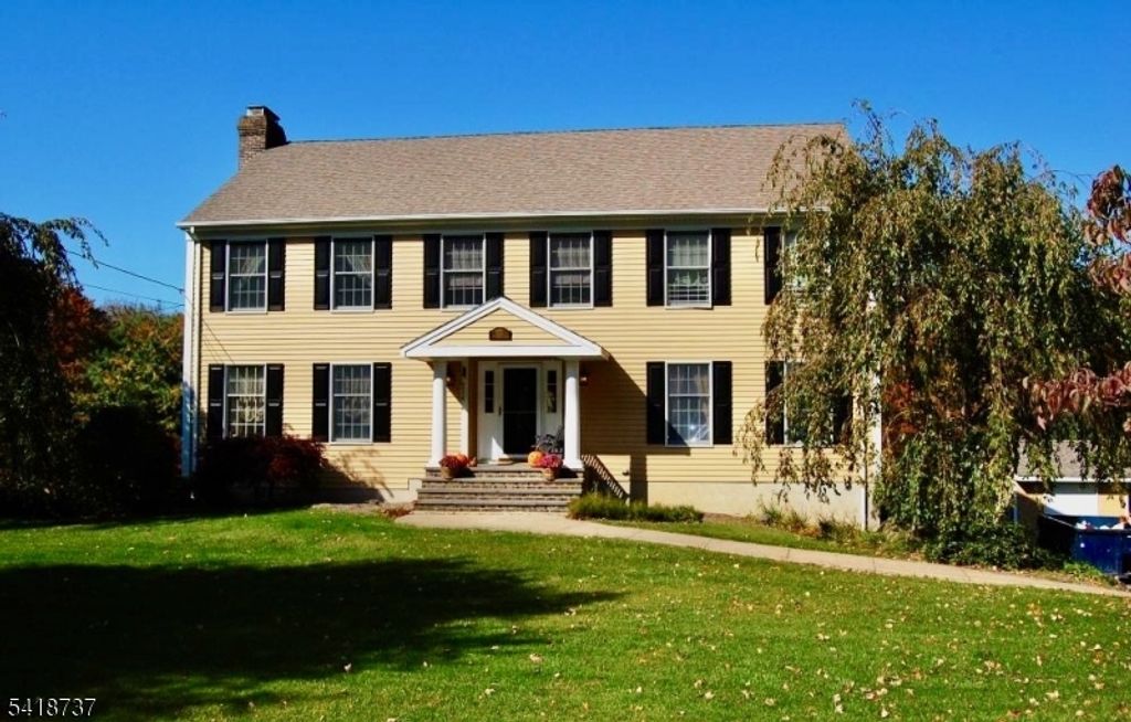 189 SCHOOLHOUSE ROAD, Jefferson Twp., NJ 07438