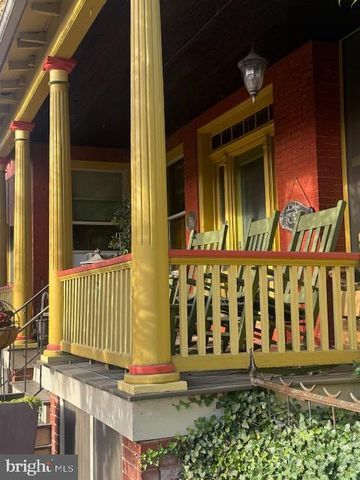 11 N WAYNE, Lewistown, PA 17044