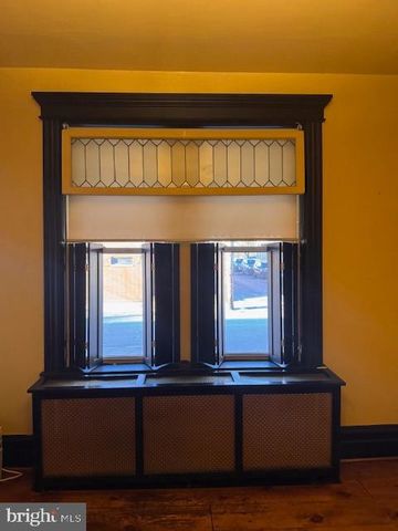 11 N WAYNE, Lewistown, PA 17044