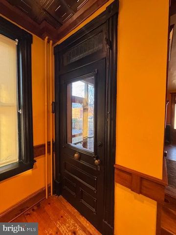 11 N WAYNE, Lewistown, PA 17044