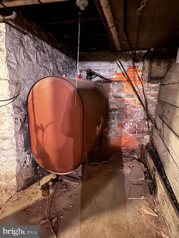 11 N WAYNE, Lewistown, PA 17044