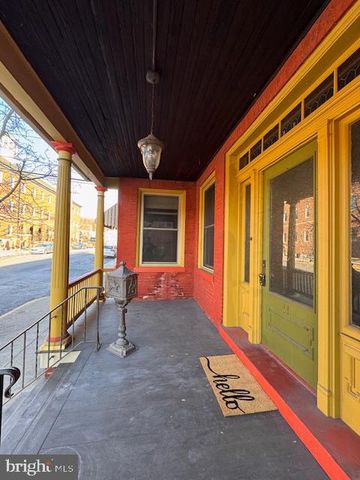 11 N WAYNE, Lewistown, PA 17044