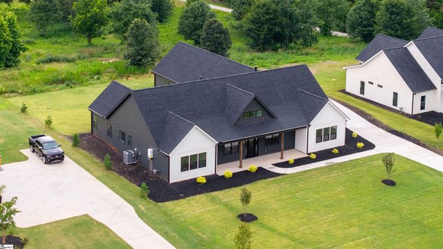 3392 Fairview Road, Fountain Inn, SC 29644