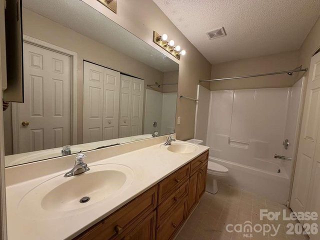 6007 Cougar Lane, Charlotte, NC 28269