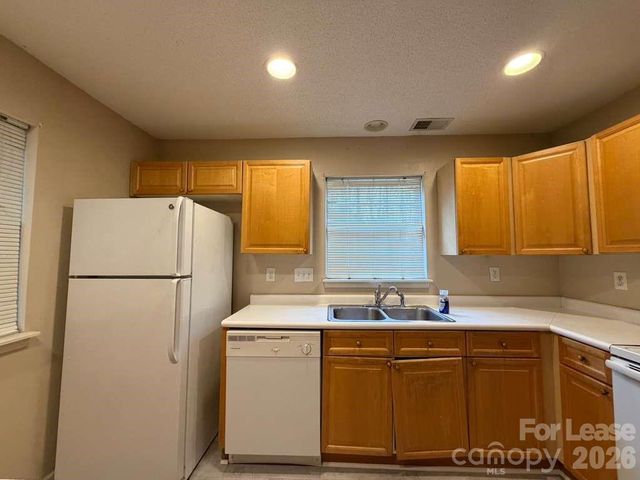 6007 Cougar Lane, Charlotte, NC 28269