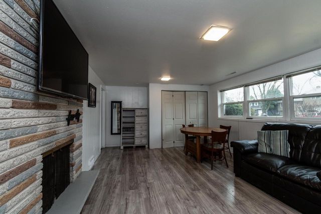 3014-3016 Todd Drive, Madison, WI 53713