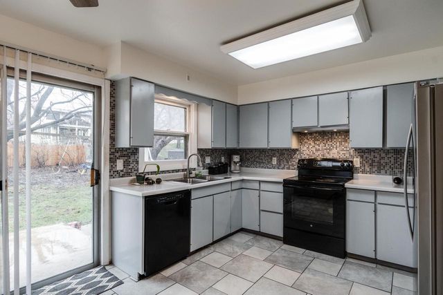 3014-3016 Todd Drive, Madison, WI 53713