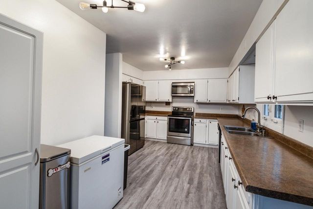 3014-3016 Todd Drive, Madison, WI 53713