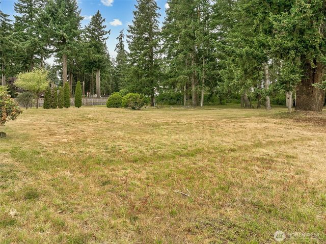 4705 208th Street E, Spanaway, WA 98387