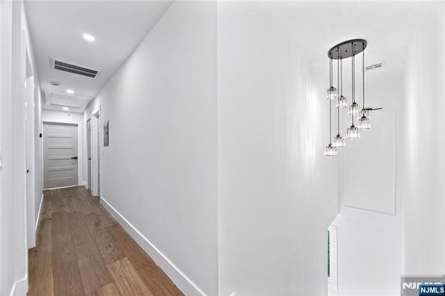 2-07 37th Street, Fair Lawn, NJ 07410