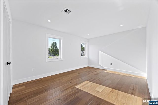 2-07 37th Street, Fair Lawn, NJ 07410