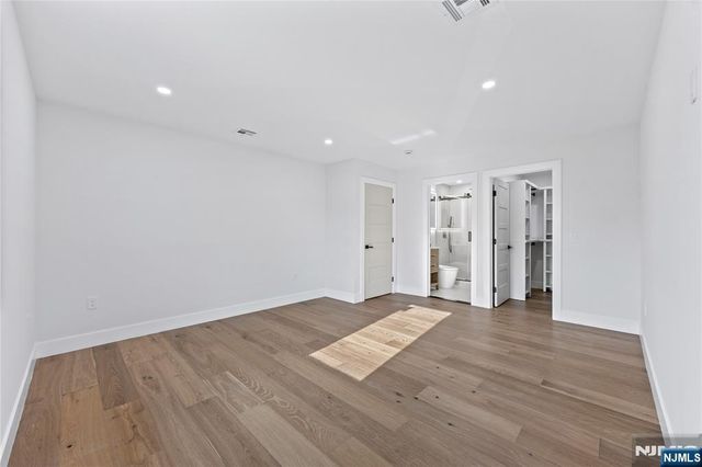 2-07 37th Street, Fair Lawn, NJ 07410