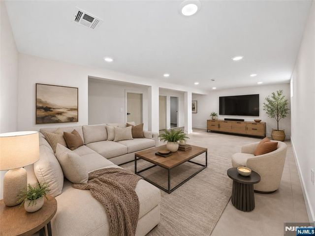 2-07 37th Street, Fair Lawn, NJ 07410