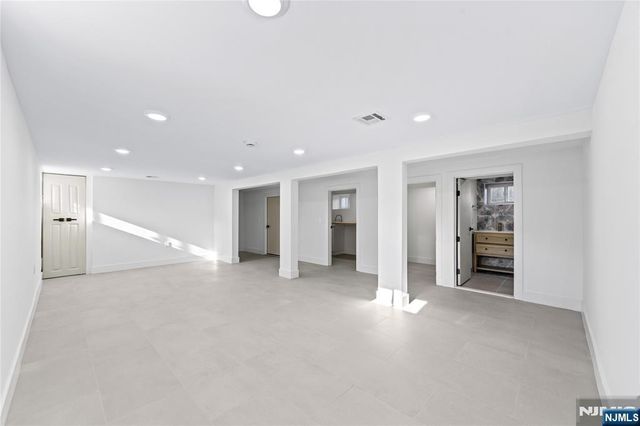 2-07 37th Street, Fair Lawn, NJ 07410
