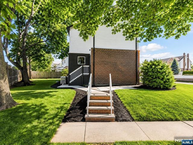 2-07 37th Street, Fair Lawn, NJ 07410