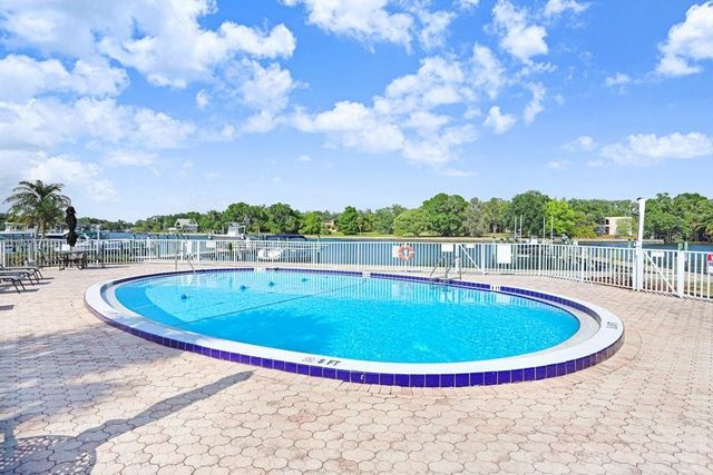 2424 W TAMPA BAY BOULEVARD M205, Tampa, FL 33607