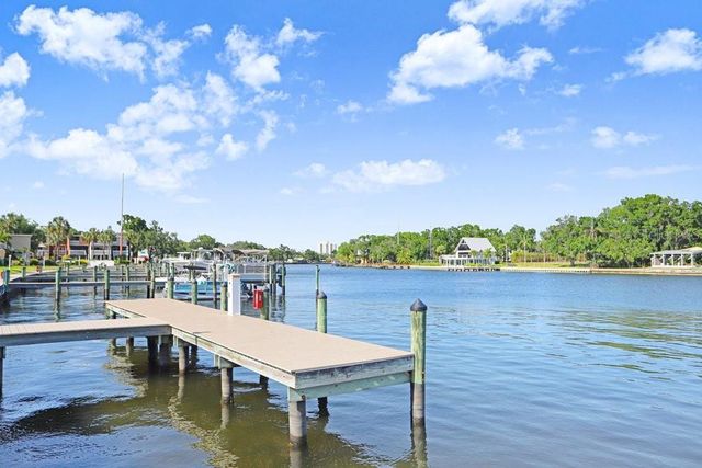 2424 W TAMPA BAY BOULEVARD M205, Tampa, FL 33607